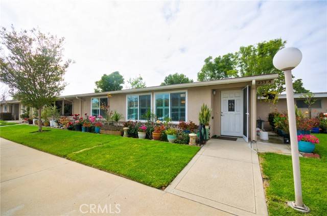 Seal Beach, CA 90740,1121 Northwood RD 237A   M9