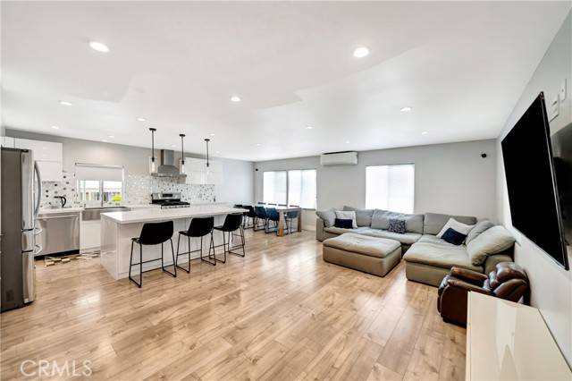 Calabasas, CA 91302,23777 Mulholland Hwy SPC 153