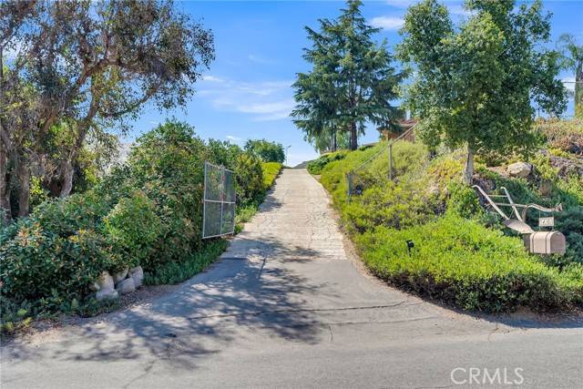 Perris, CA 92570,14302 Descanso DR