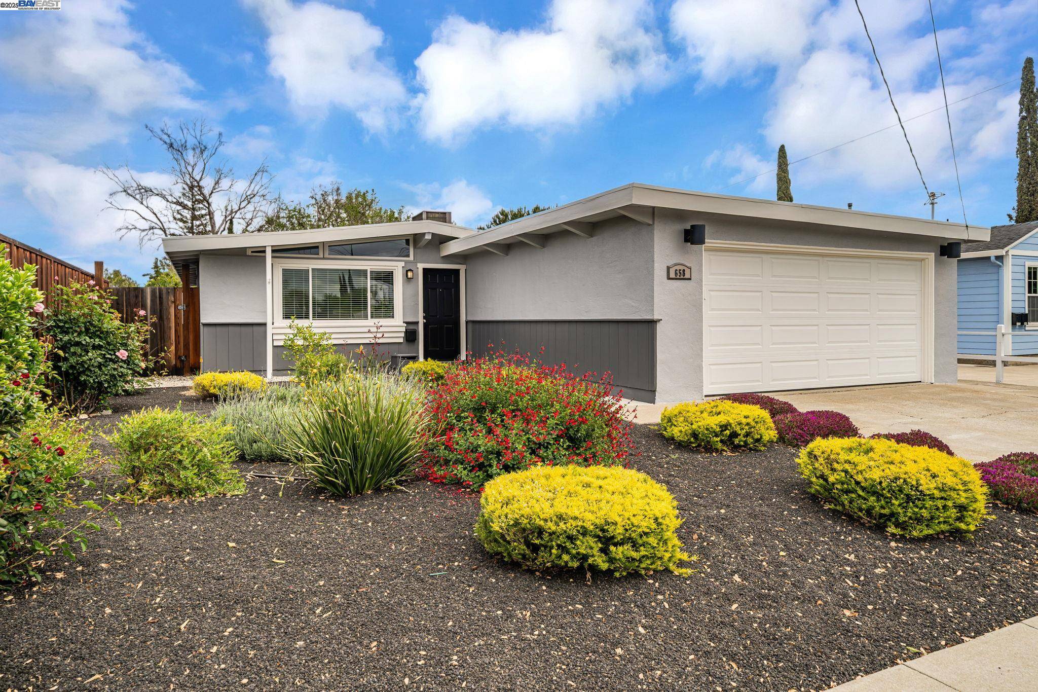 Livermore, CA 94551,658 N P ST