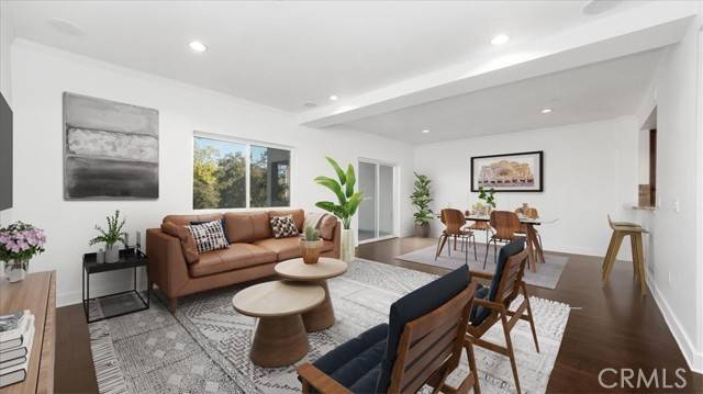 Studio City, CA 91604,13004 Valleyheart DR 205