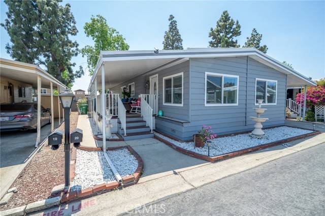 La Verne, CA 91750,3945 Bradford ST 20