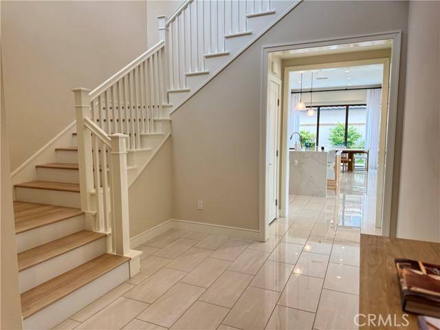 Irvine, CA 92618,113 Jaybird
