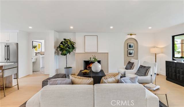 Tustin, CA 92780,14711 Mimosa LN