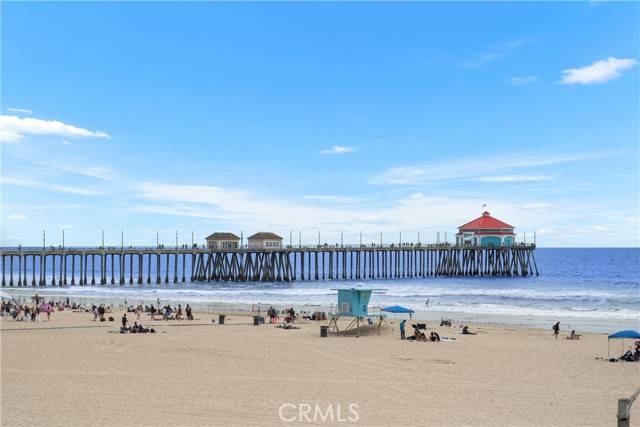 Huntington Beach, CA 92648,711 Pacific Coast 325