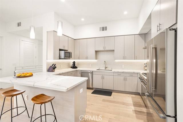 Studio City, CA 91604,4322 Gentry AVE 104