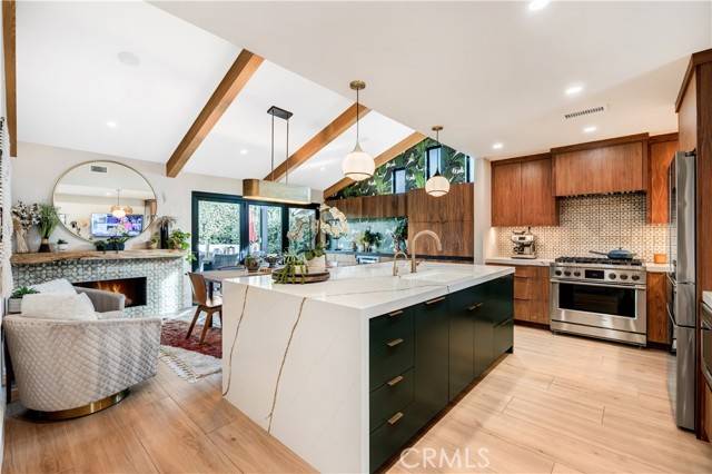 Orange, CA 92866,187 S Shattuck PL