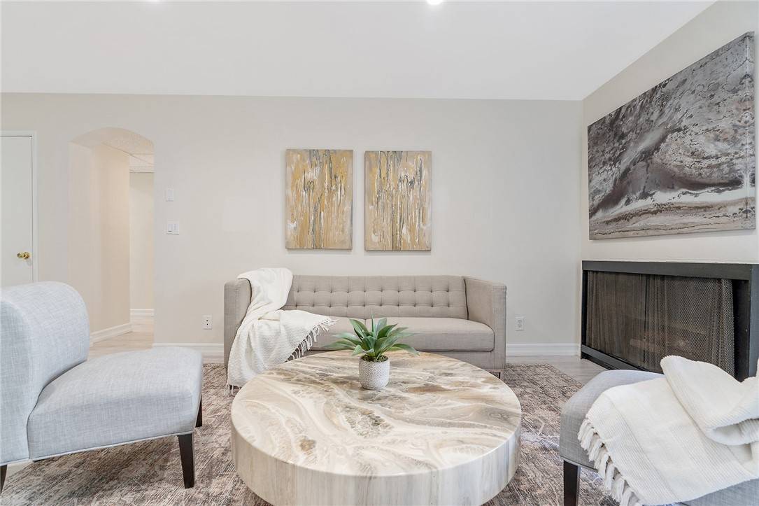 West Hollywood, CA 90069,740 N Kings RD 225