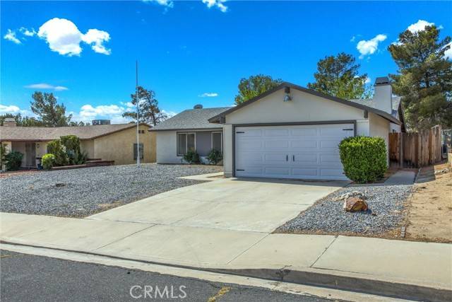 Victorville, CA 92395,13717 Oakmont DR