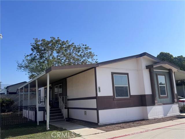 Fontana, CA 92335,8297 Cottonwood AVE 1