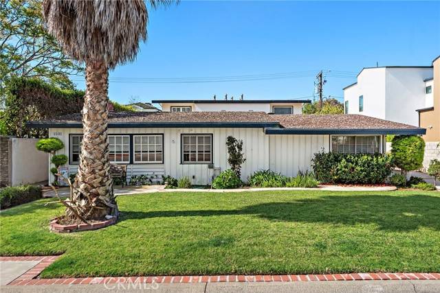 Newport Beach, CA 92663,1501 Cliff DR