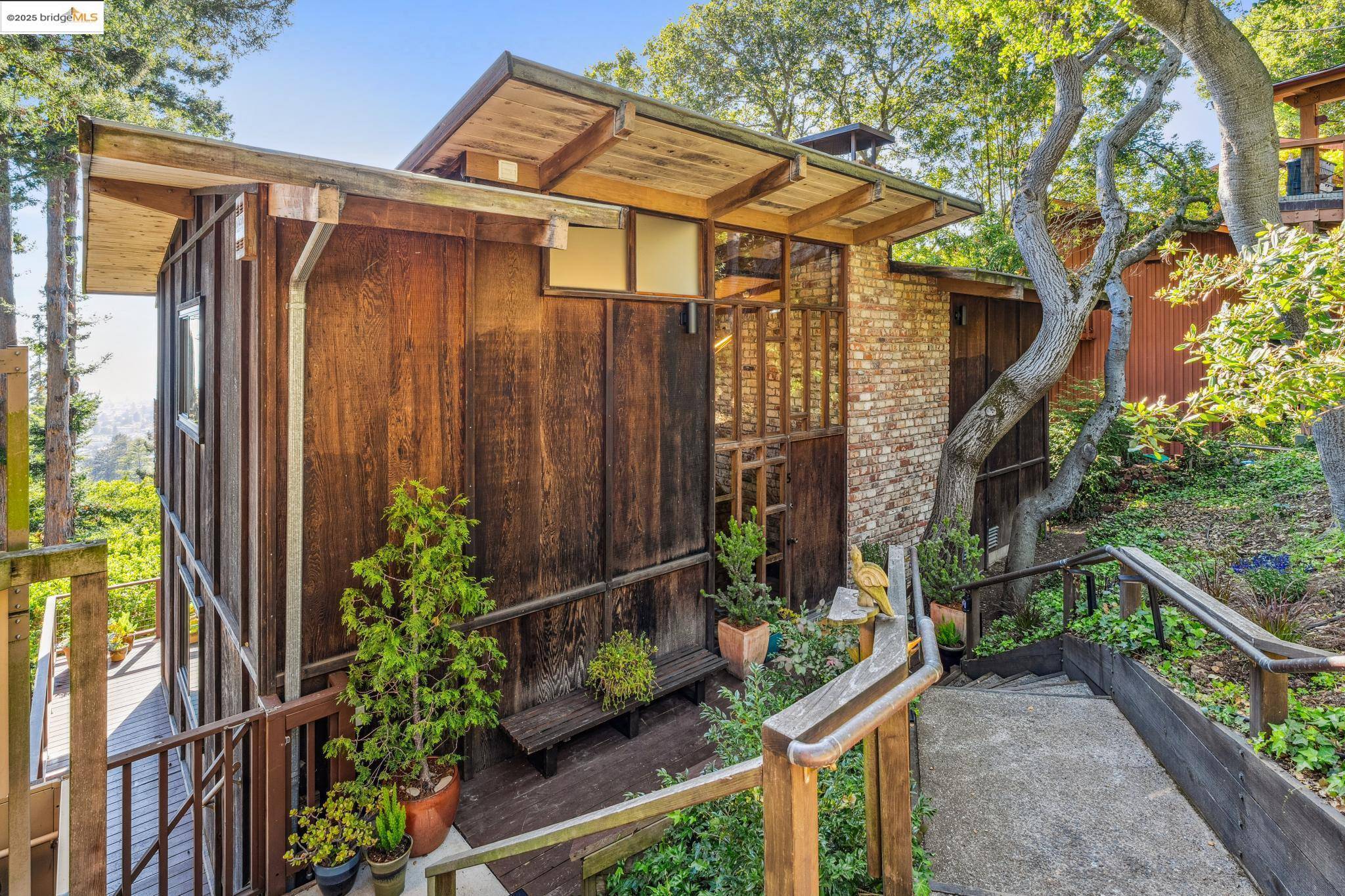 Berkeley, CA 94708,5 Maybeck Twin Dr