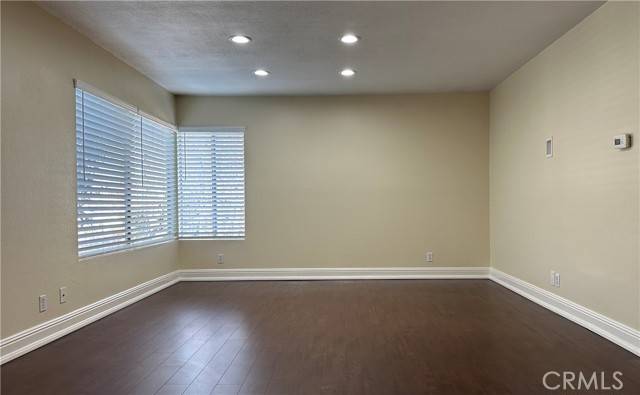 Irvine, CA 92614,122 Clearbrook