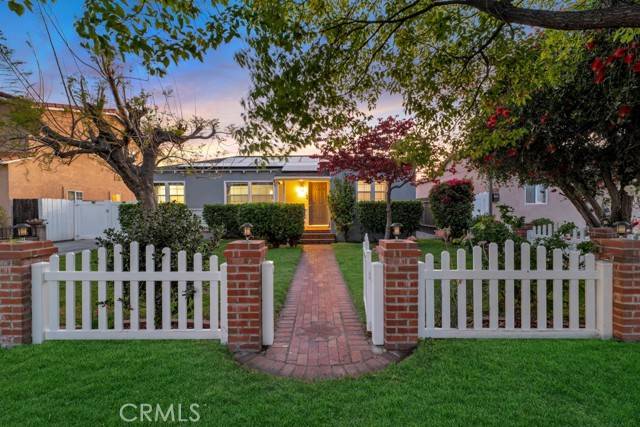 North Hollywood, CA 91606,6507 Gentry AVE
