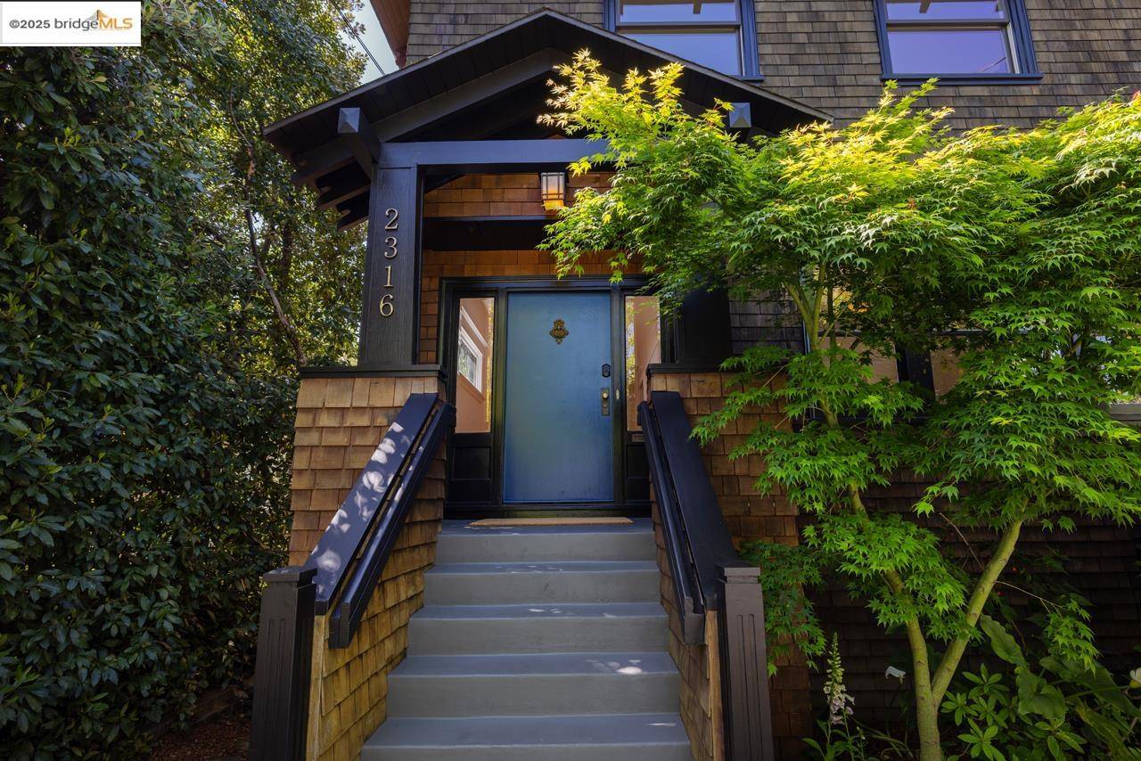 Berkeley, CA 94704,2316 Carleton St