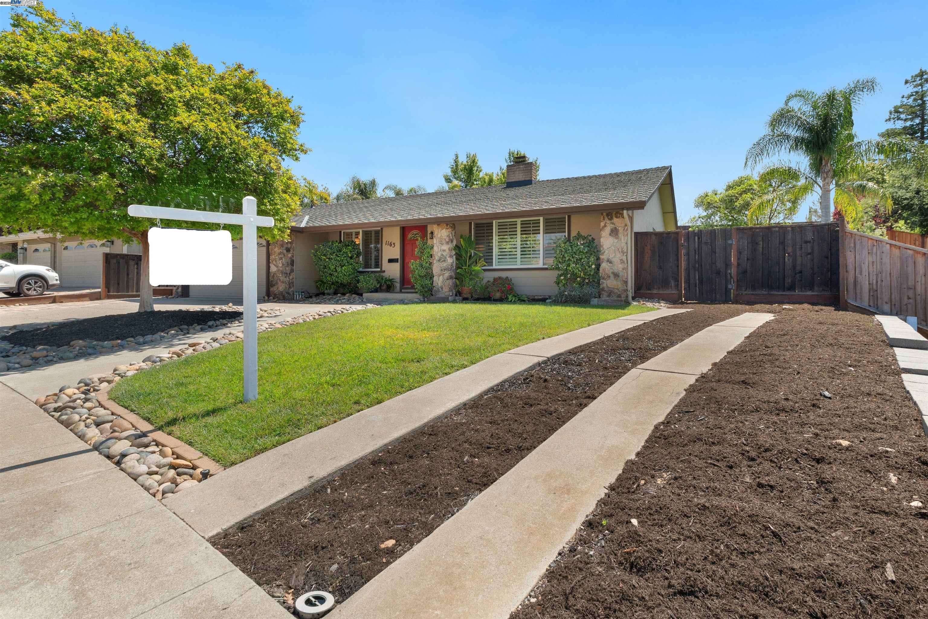Livermore, CA 94550,1163 Lomitas Ave