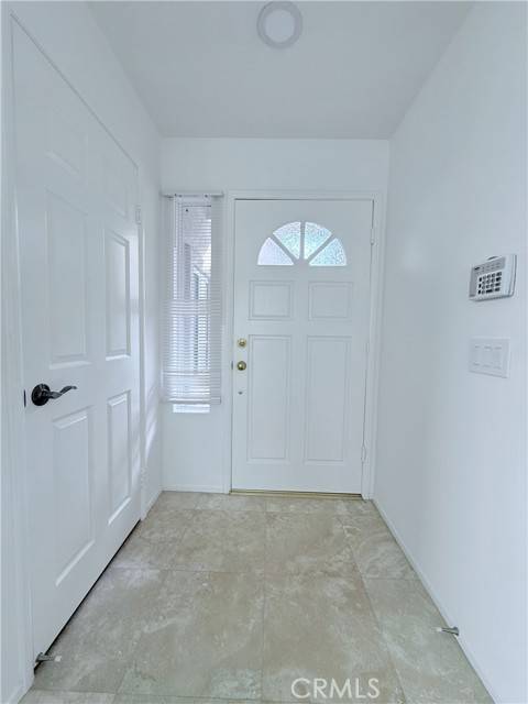 Irvine, CA 92614,19 Del Perlatto