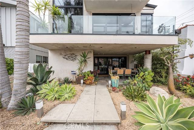 Long Beach, CA 90803,179 Santa Ana AVE