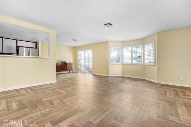 Sylmar, CA 91342,11300 Foothill BLD 97