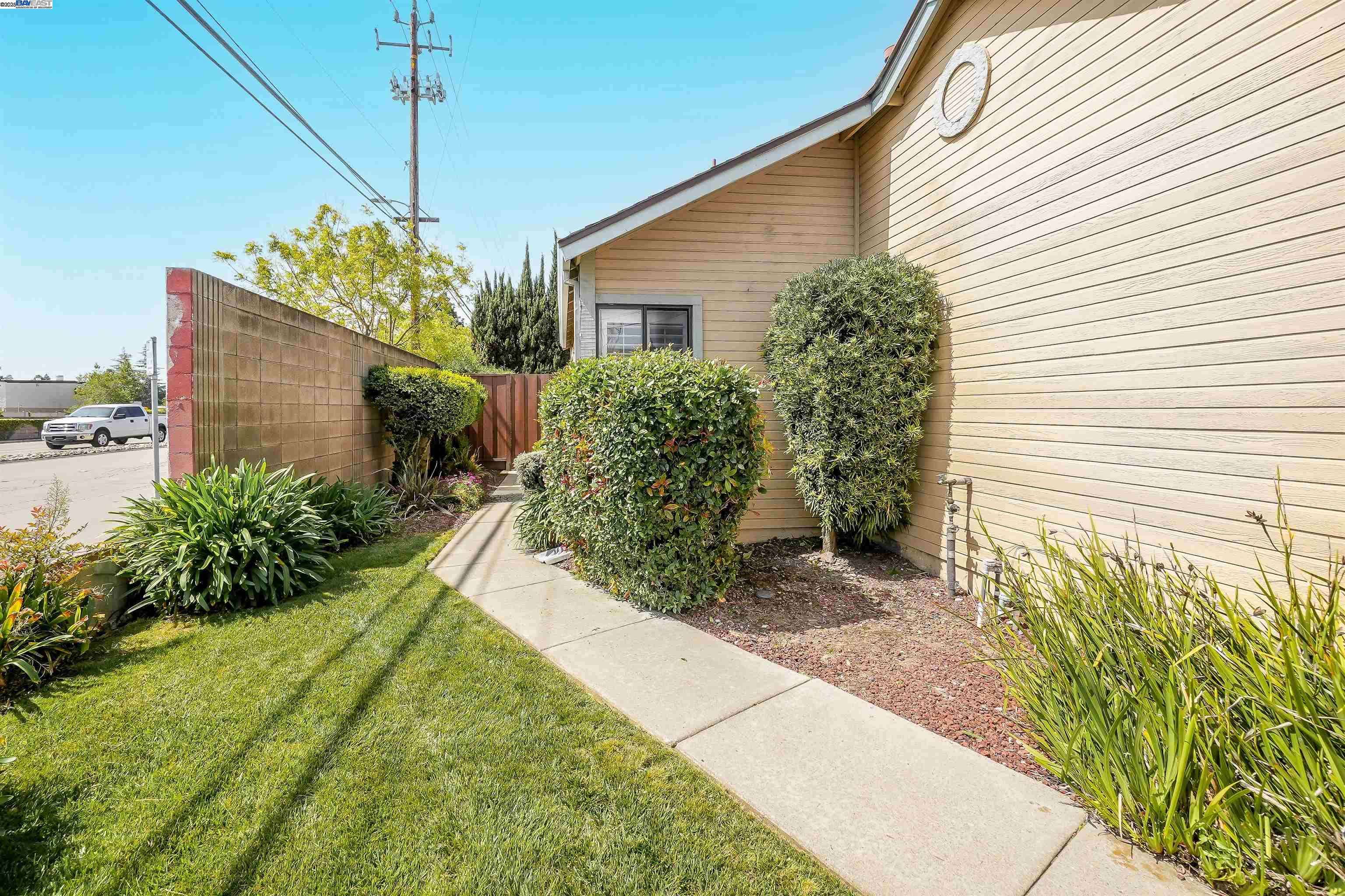 Hayward, CA 94544,29899 Taylor ave