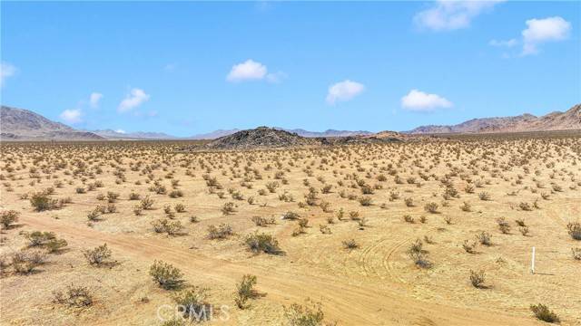 Lucerne Valley, CA 92356,0 Monolith RD