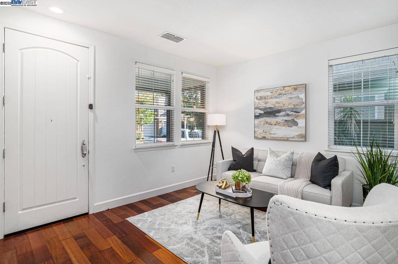 Dublin, CA 94568,3705 Edgecomb Ct