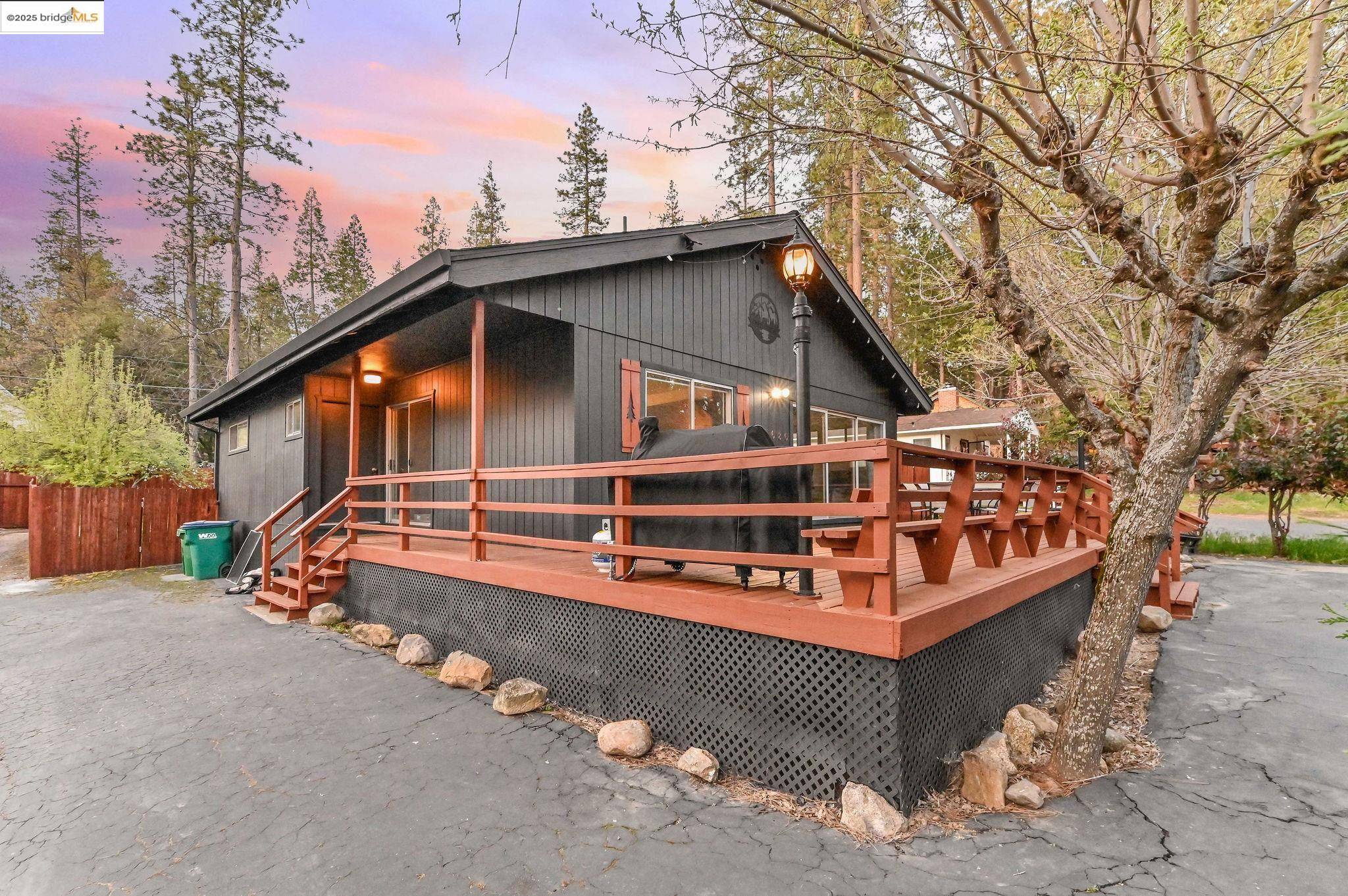 Twain Harte, CA 95383,18686 Motherlode Dr