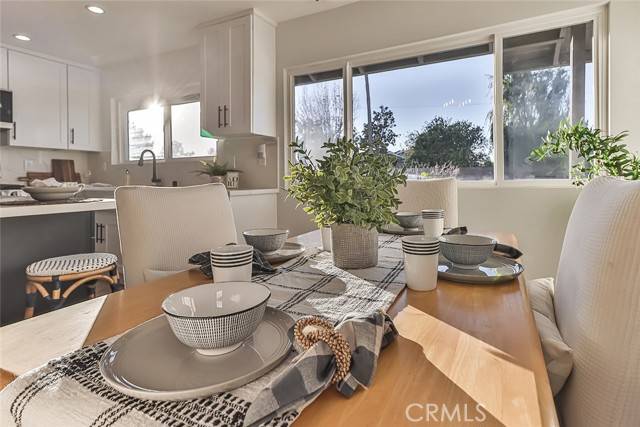 Simi Valley, CA 93065,1182 El Monte DR