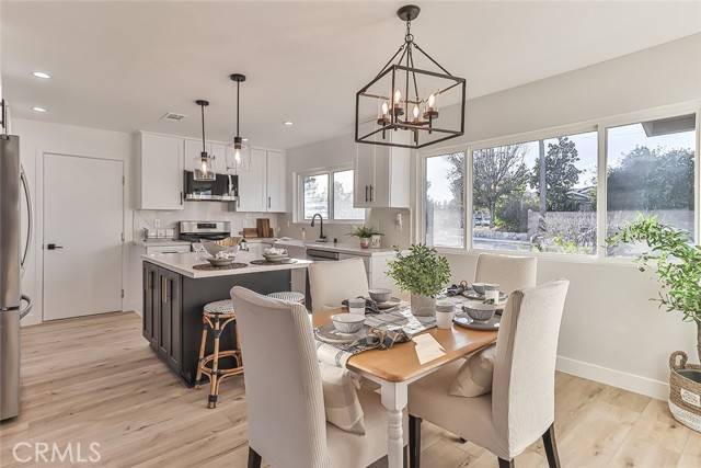 Simi Valley, CA 93065,1182 El Monte DR