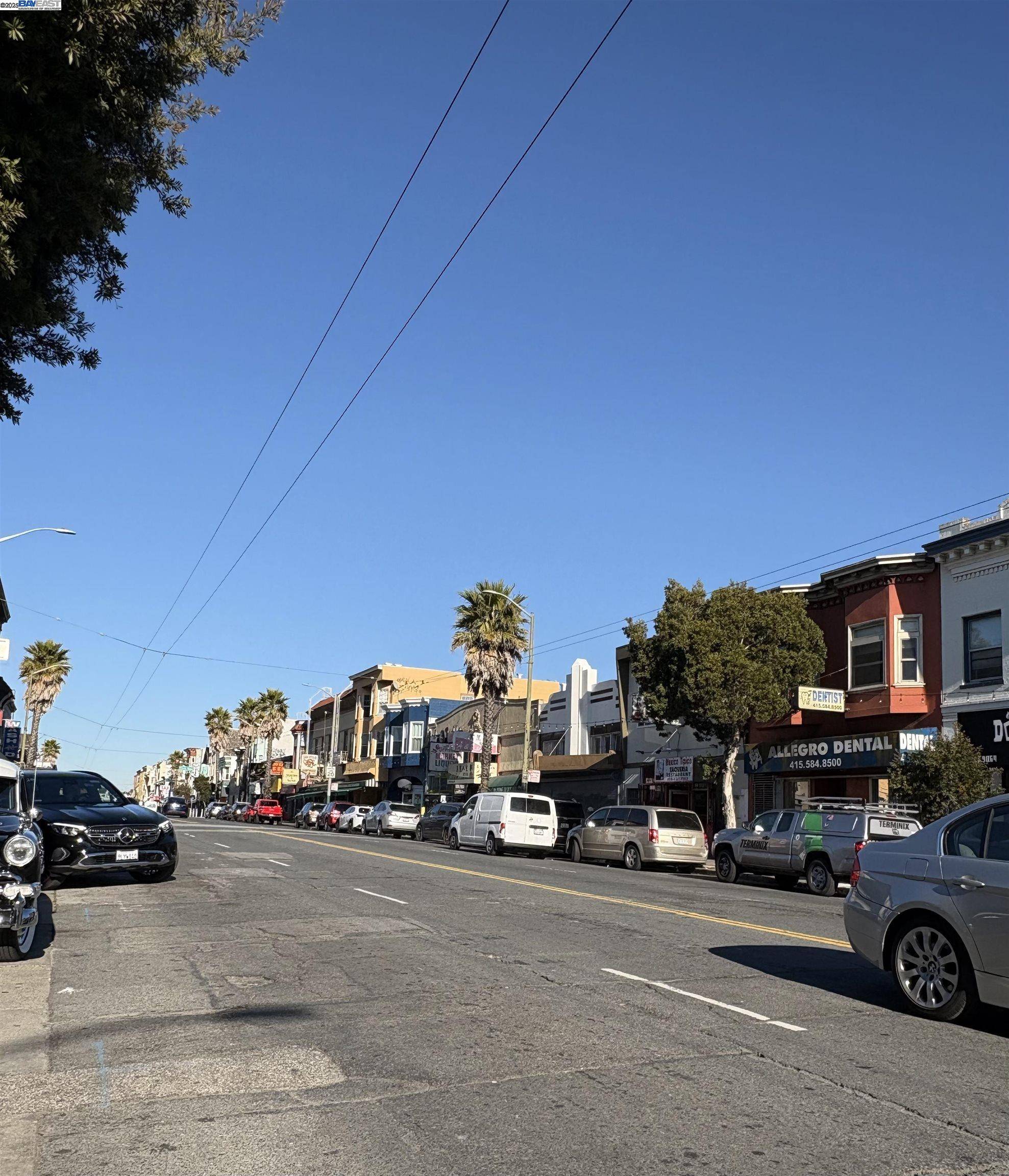 San Francisco, CA 94112-2622,4592-4594 Mission St