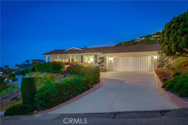Rancho Palos Verdes, CA 90275,2978 Crownview DR