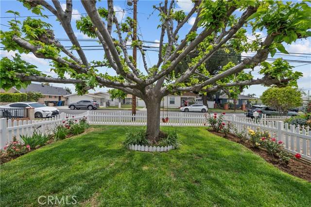 San Fernando, CA 91340,941 N Brand BLD