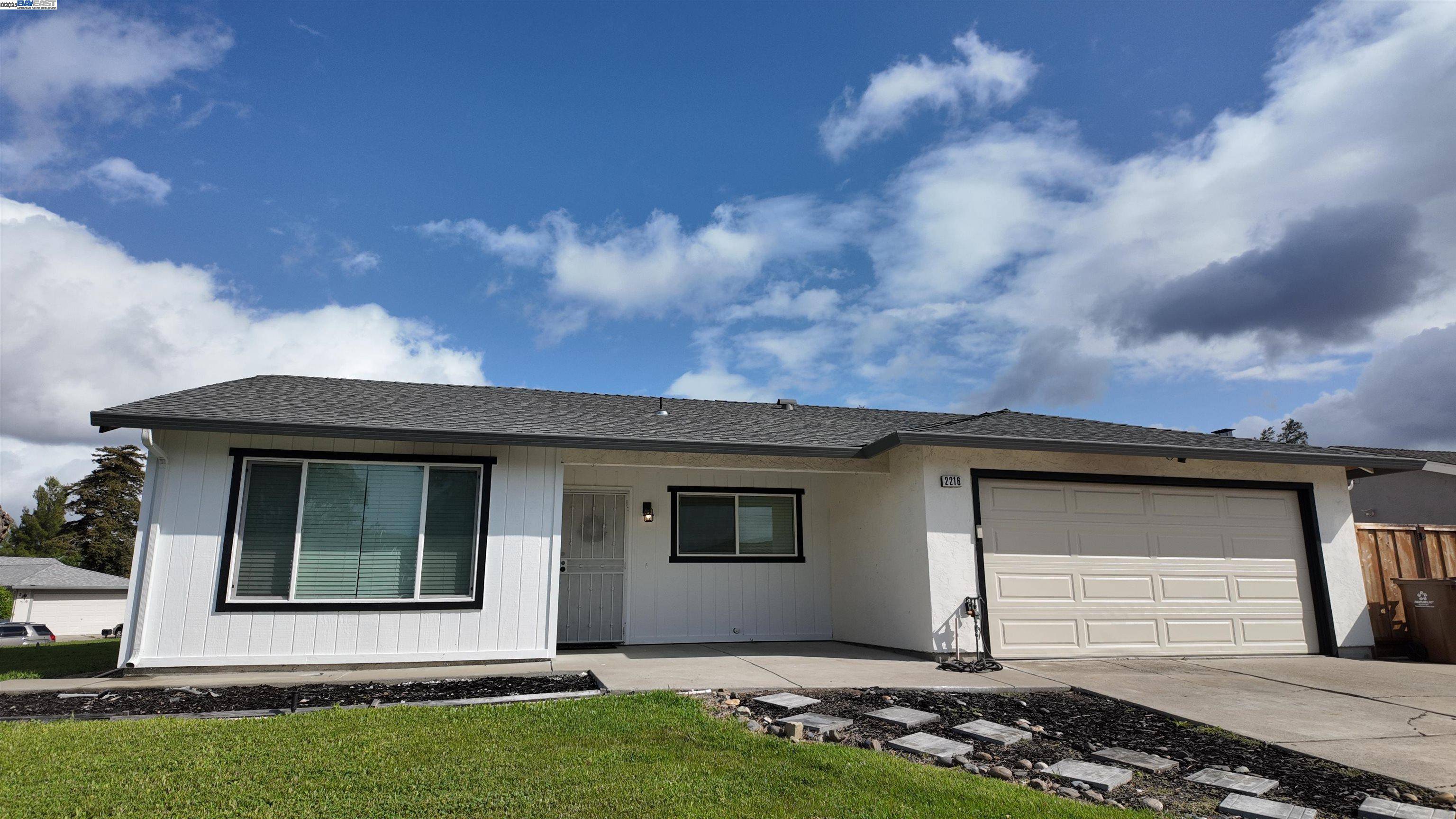 Antioch, CA 94509,2216 Hamlin Dr