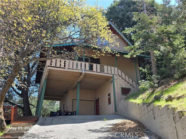 Crestline, CA 92325,629 Chateau DR