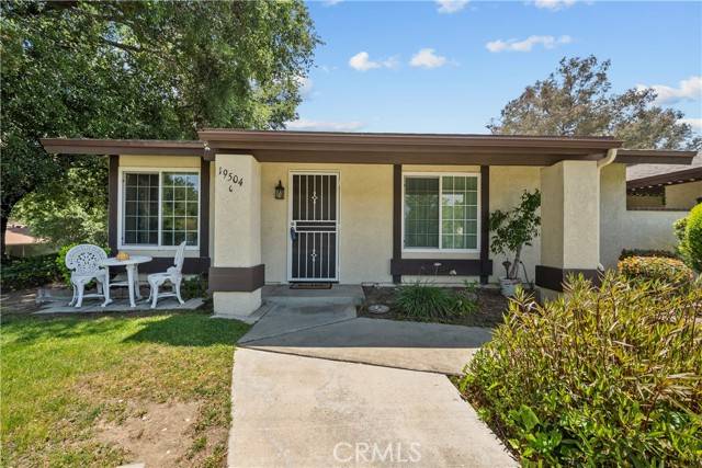 Newhall, CA 91321,19504 Avenue Of The Oaks C
