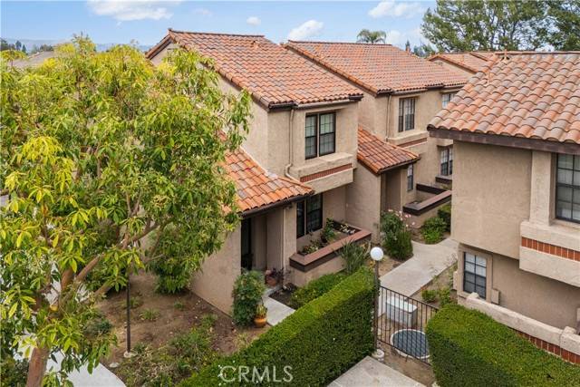 Placentia, CA 92870,337 E Chapman AVE A