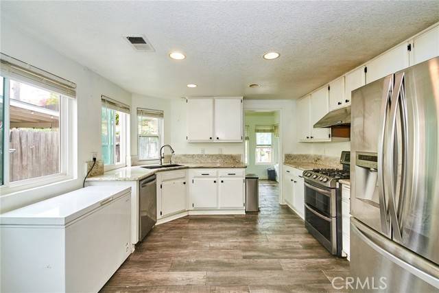 Jurupa Valley, CA 92509,8293 Yearling WAY