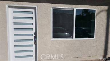 West Hills, CA 91307,6652 1/2 Vickiview DR 2