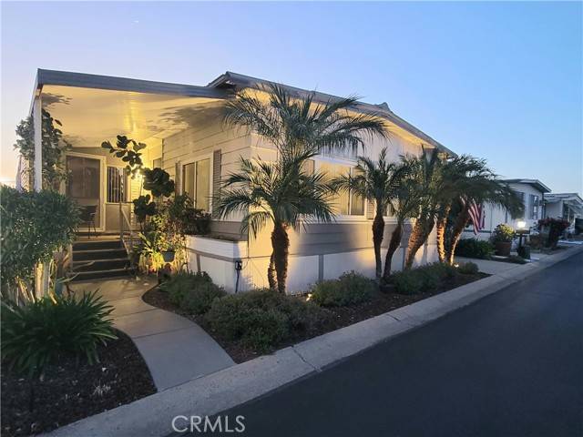 Vista, CA 92084,1506 Oak DR 55