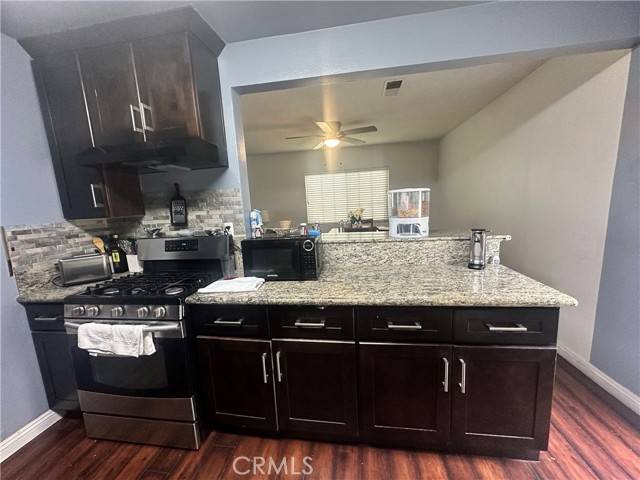 Paramount, CA 90723,7315 Exeter ST 6