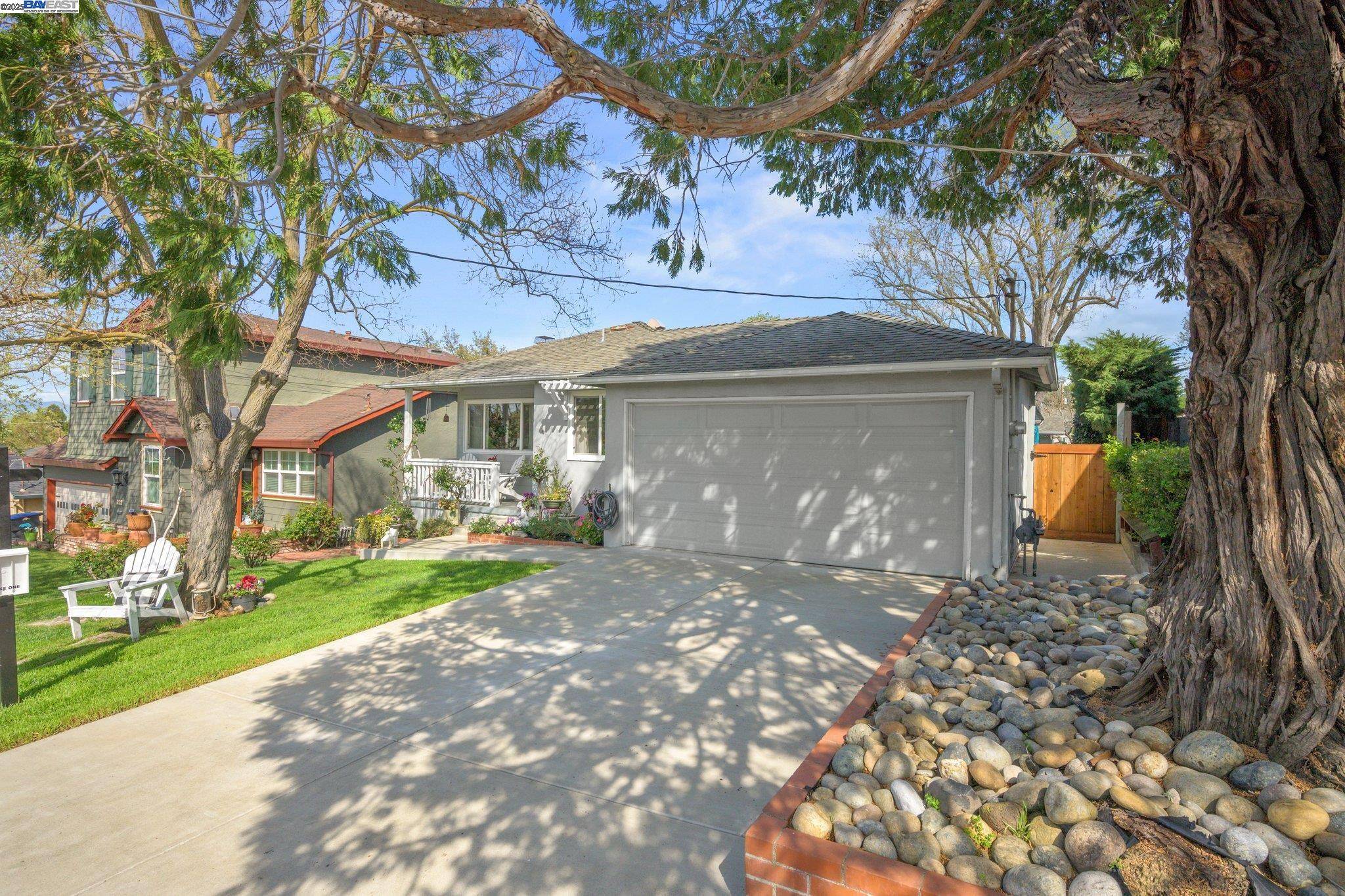 Pleasanton, CA 94566,330 Amador Ct