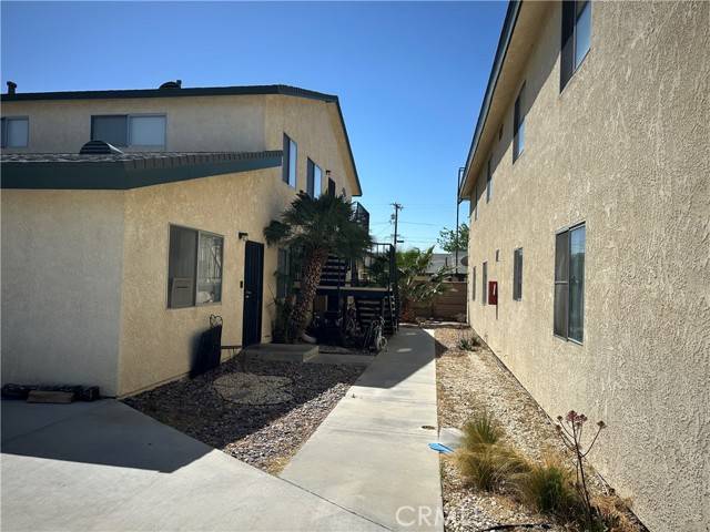 Rosamond, CA 93560,2810 C ST