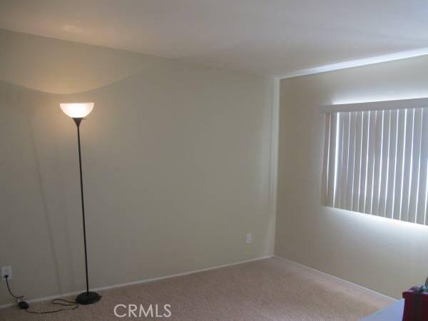 Oceanside, CA 92057,3888 San Ramon DR 20