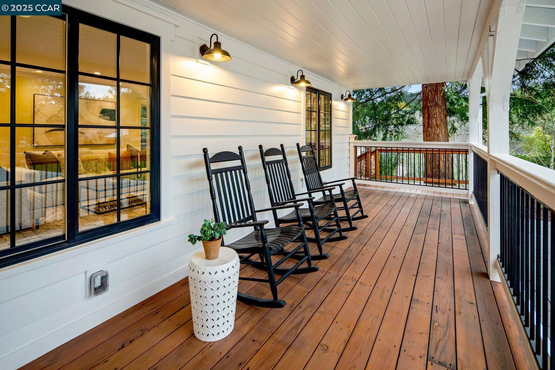 Orinda, CA 94563-3611,32 Greenwood Ct