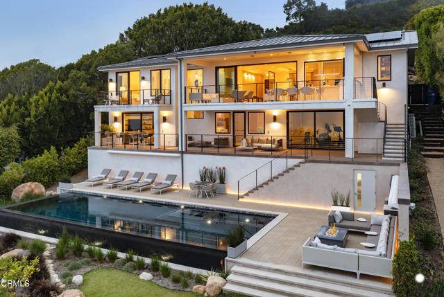 Santa Barbara, CA 93103,945 Arbolado RD
