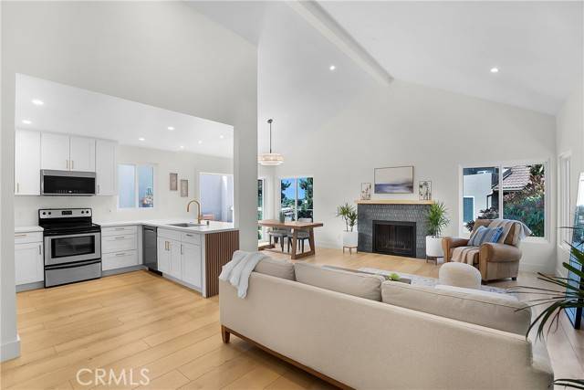 Solana Beach, CA 92075,930 Via Mil Cumbres 210