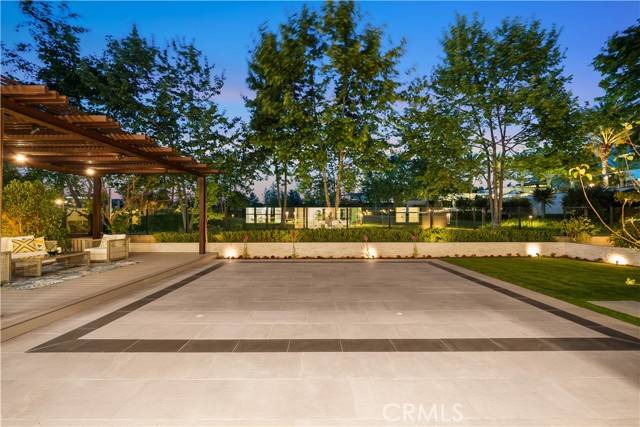 Irvine, CA 92618,100 Bellatrix