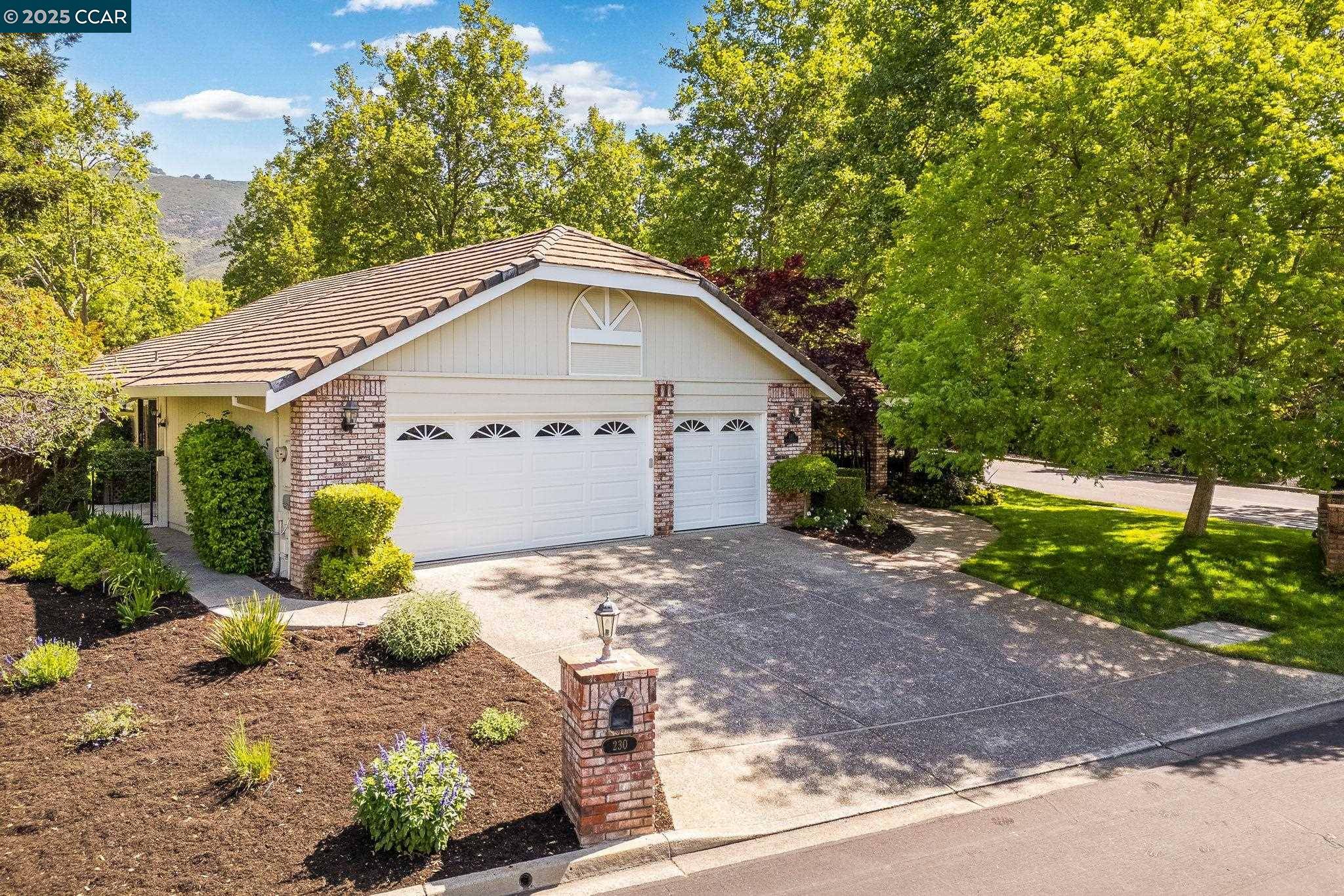 Danville, CA 94506,230 Live Oak Dr