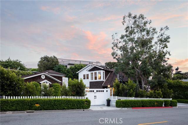 Newport Beach, CA 92663,400 Catalina DR