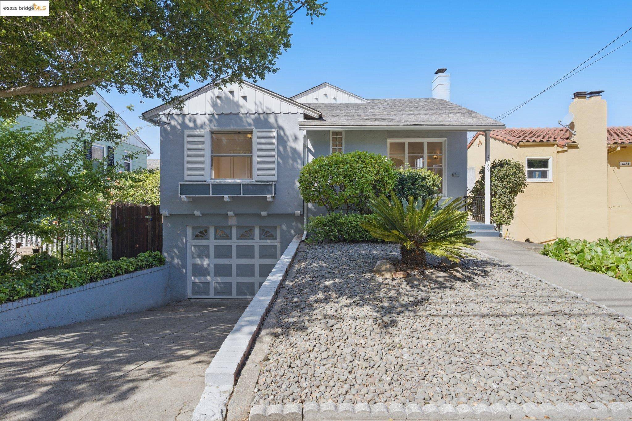 Oakland, CA 94619,4689 Reinhardt Dr